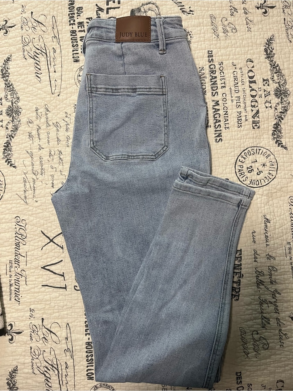 Judy Blue Light Blue Slim Straight Women’s Jeans